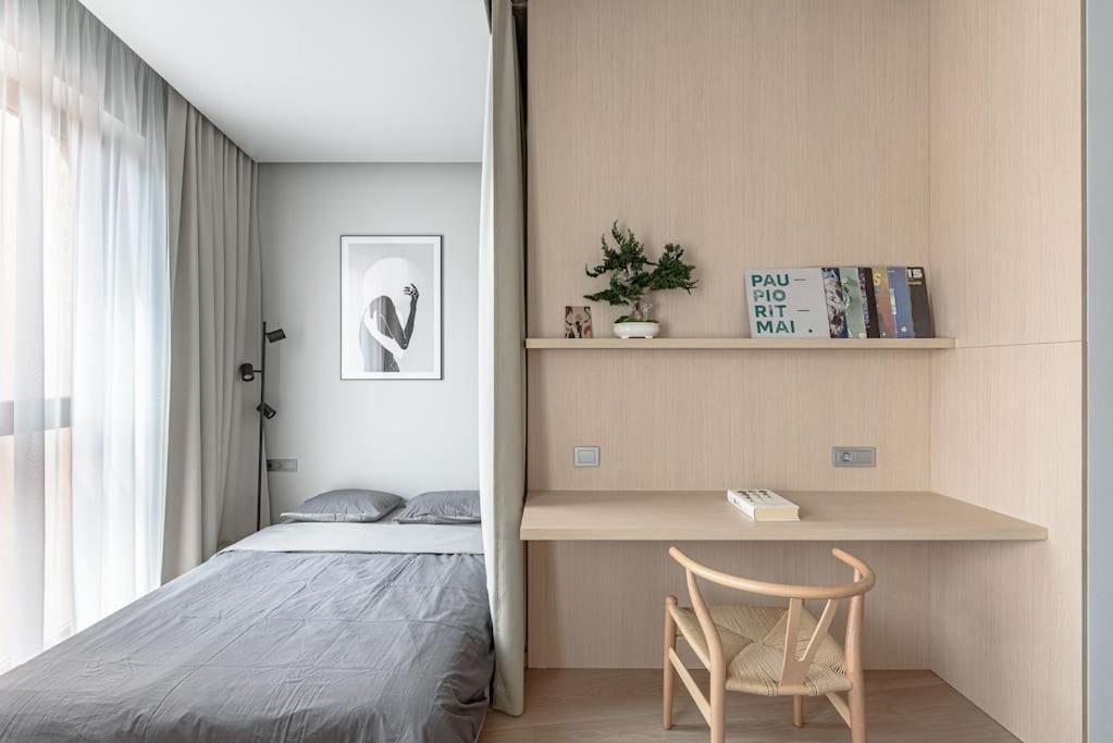 Apartament Cozy Japanese Oasis With Balcony, Gramophone, Netflix Wilno Zewnętrze zdjęcie